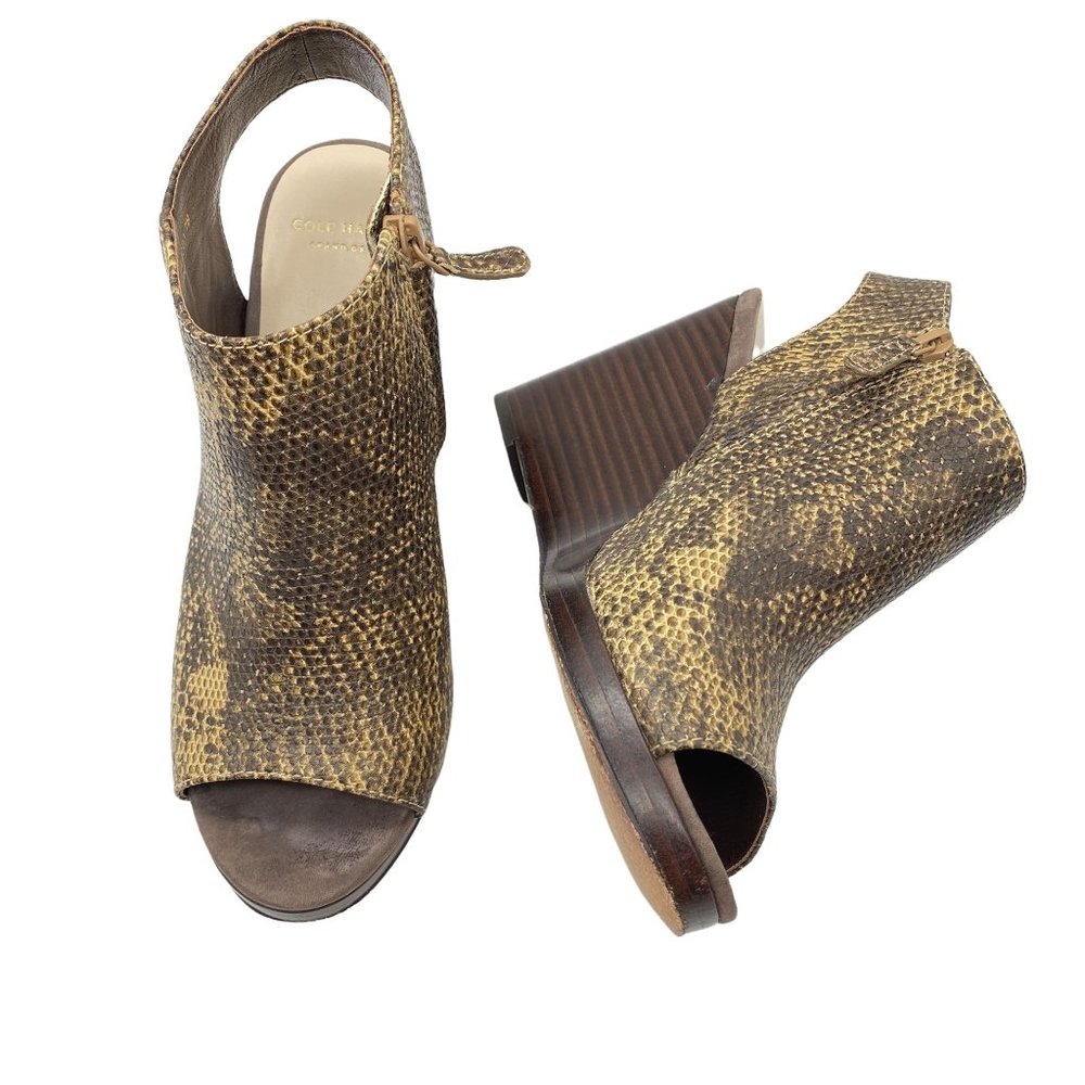 Cole Haan Ripley snake print leather wedge heels size 7B‎ Brown open toe